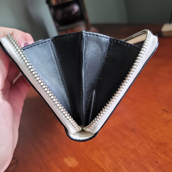 Coach F57590 White Pebbled & Snakeskin Embossed Leather Accordion Zip Wallet - Picture 11 of 13